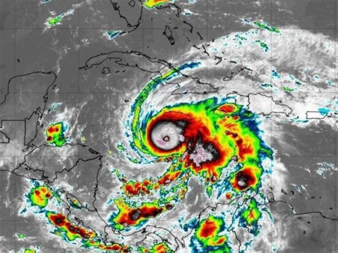 Huracan-Melissa-271025-1