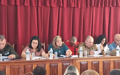 Pleno partidista debate sobre implementación de Ley de Soberanía Alimentaria en Villa Clara