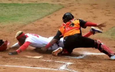 Comienza con victoria Villa Clara en los play off de la pelota cubana