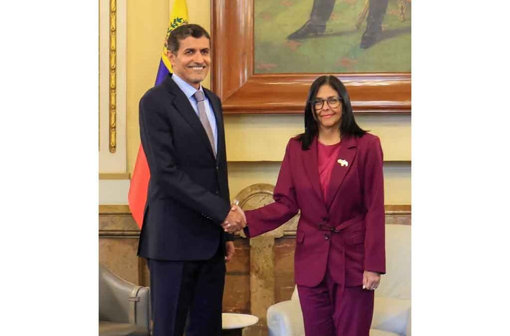 Presidenta encargada evoca cita con enviado de EAU