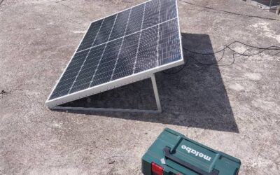 Continúan beneficios con kit solares entidades de salud pública
