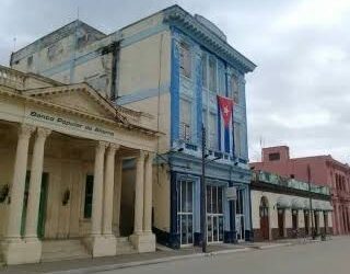 Bancos de Sagua la Grande ajustan horarios para sostener servicios ante contingencia energética