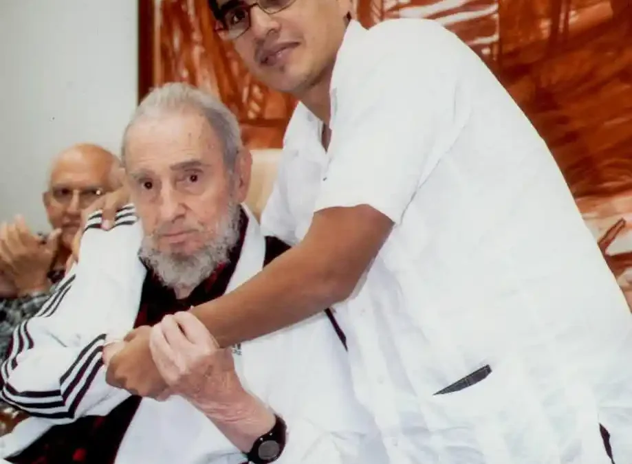 Egresados de la Escuela Latinoamericana de Medicina ratifican solidaridad con Cuba
