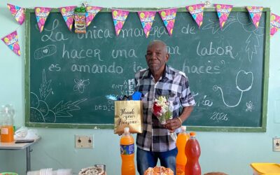 Anuncia su retiro el doctor Modesto Hernández Curbelo, especialista en pediatría