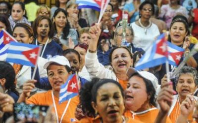 Mujer cubana: gracias por tanta luz