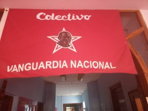 Recibe Unidad Empresarial de Base ALEVICRÁN de Sagua la Grande Bandera de Colectivo Vanguardia Nacional