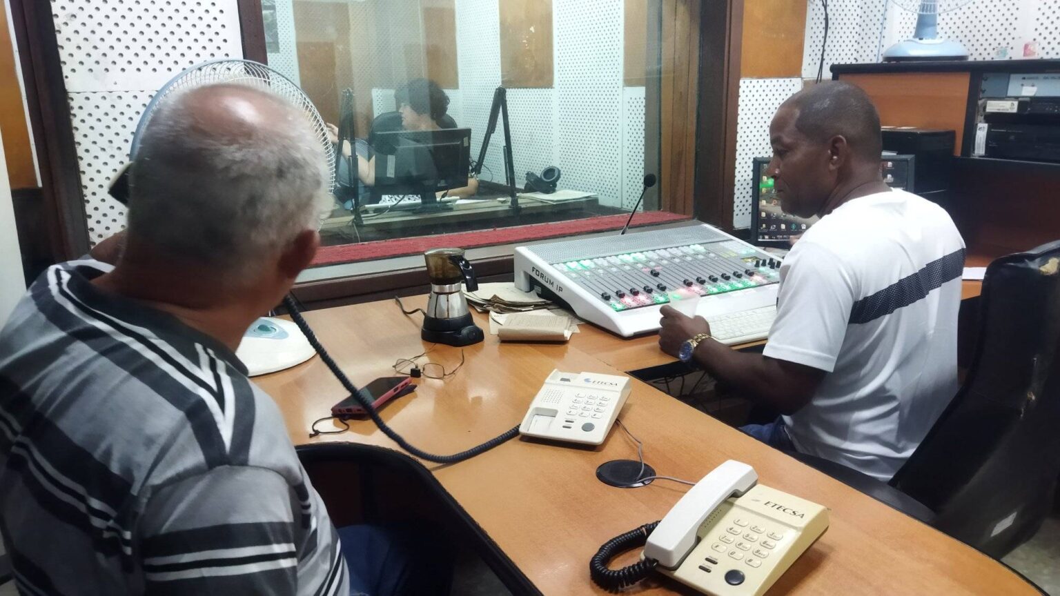 Radio-Sagua-in-Cuba-integrates-the-AEQ-Forum-IP-digital-console-in-its-broadcasting-studios_01-1536×864
