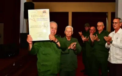 Felicitó Raúl Castro al Instituto Nacional de Reservas Estatales