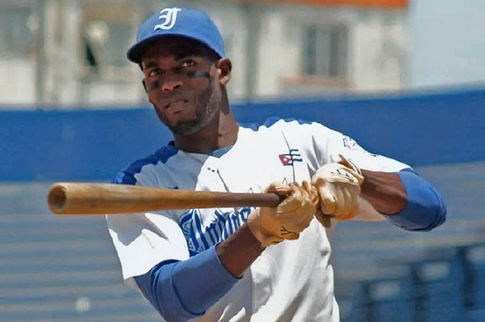 Industriales golpea a Artemisa en la recta final de la Liga Élite