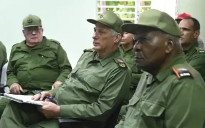 Presidente cubano valora a la Zona de Defensa de Playa como referencia por su actualización ante los desafíos del país
