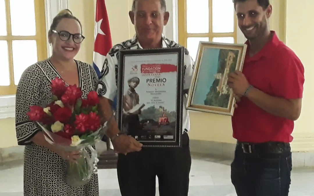 Entregan Premio Literario Fundación de la ciudad de Santa Clara