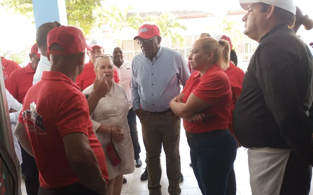 Salvador Valdés Mesa recorre obras de impacto socioeconómico en la Villa Blanca