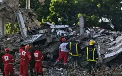 Labores de rescate en Remedios tras derrumbe de inmueble