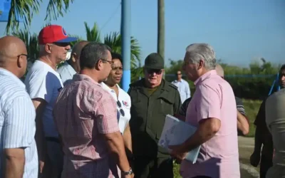 Díaz-Canel visita fuente de abasto de agua “El gato” y centros productores de alimentos en Mayabeque