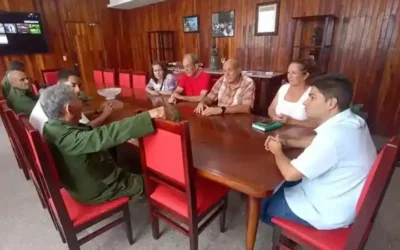 Visitó General Pardo Guerra la Universidad Central de Las Villas
