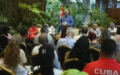 Convoca Díaz-Canel a defender con convicción el carácter social de las transformaciones